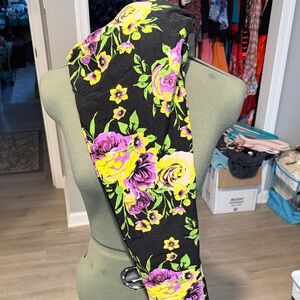 LuLaRoe Black Floral TC Leggings